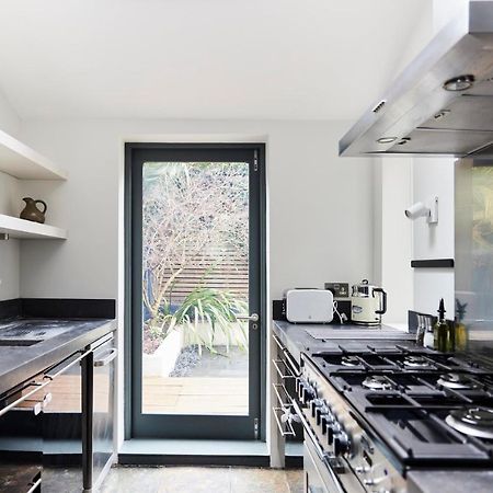 Apartamento The Southwark Townhouse - Adorable 3Bdr House With Garden Londres Exterior foto